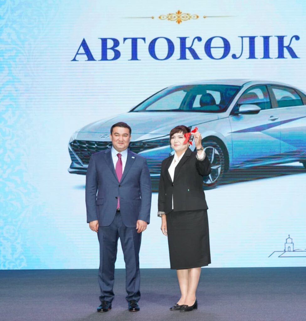Түркістанда үздік емханаға жаңа автокөлік табысталды