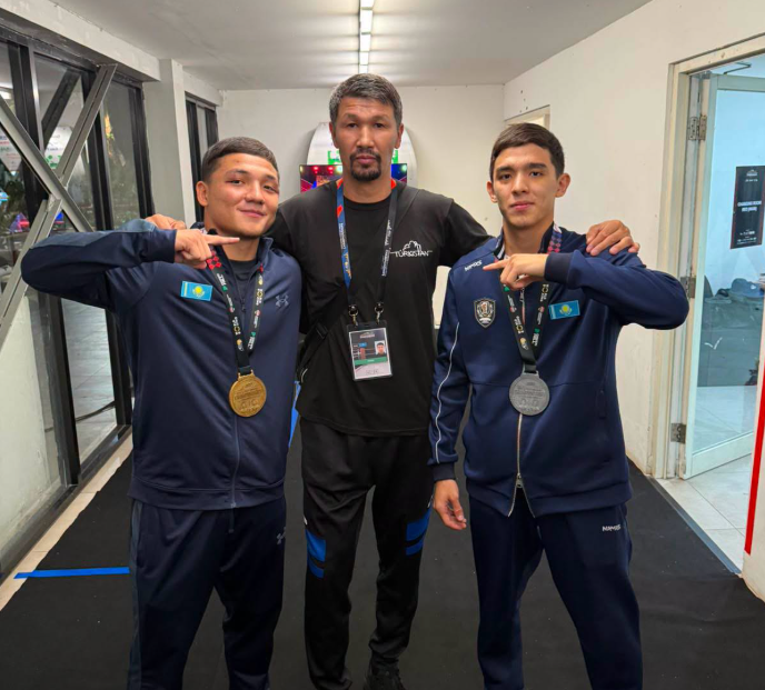 Түркістандық боксшылар Азия чемпионатында алтын мен күміс медальға қол жеткізді