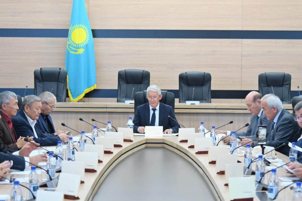 Шымкентте әлеуметтік нысандар желісін кеңейту жұмыстары талқыланды